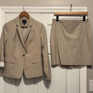 The Limited Khaki Skirt Suit - 8P